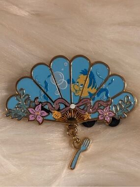Ariel Disney Princess Fan Dangling Dinglehopper Charm Mystery Box Pin Flounder
